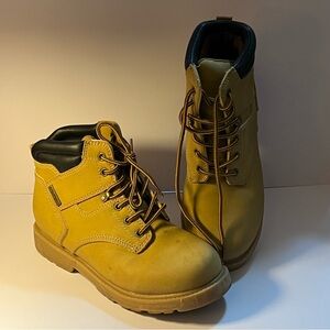 Kids Waterproof Work Boots – Tan Leather – Size US 6– Preowned